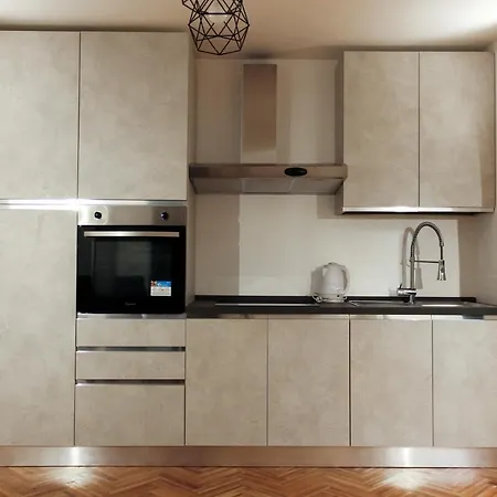 Appartement Attia Wifi - Duomo In 10 Min Milaan